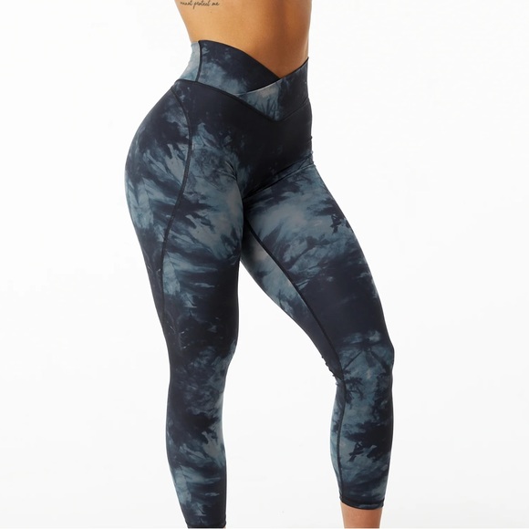 Alphalete Surface Power Leggings - Picture 1 of 5